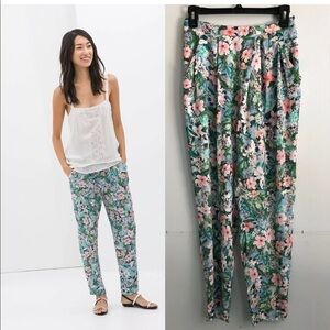 Zara Women's Floral Pleated Trousers Pants Size S